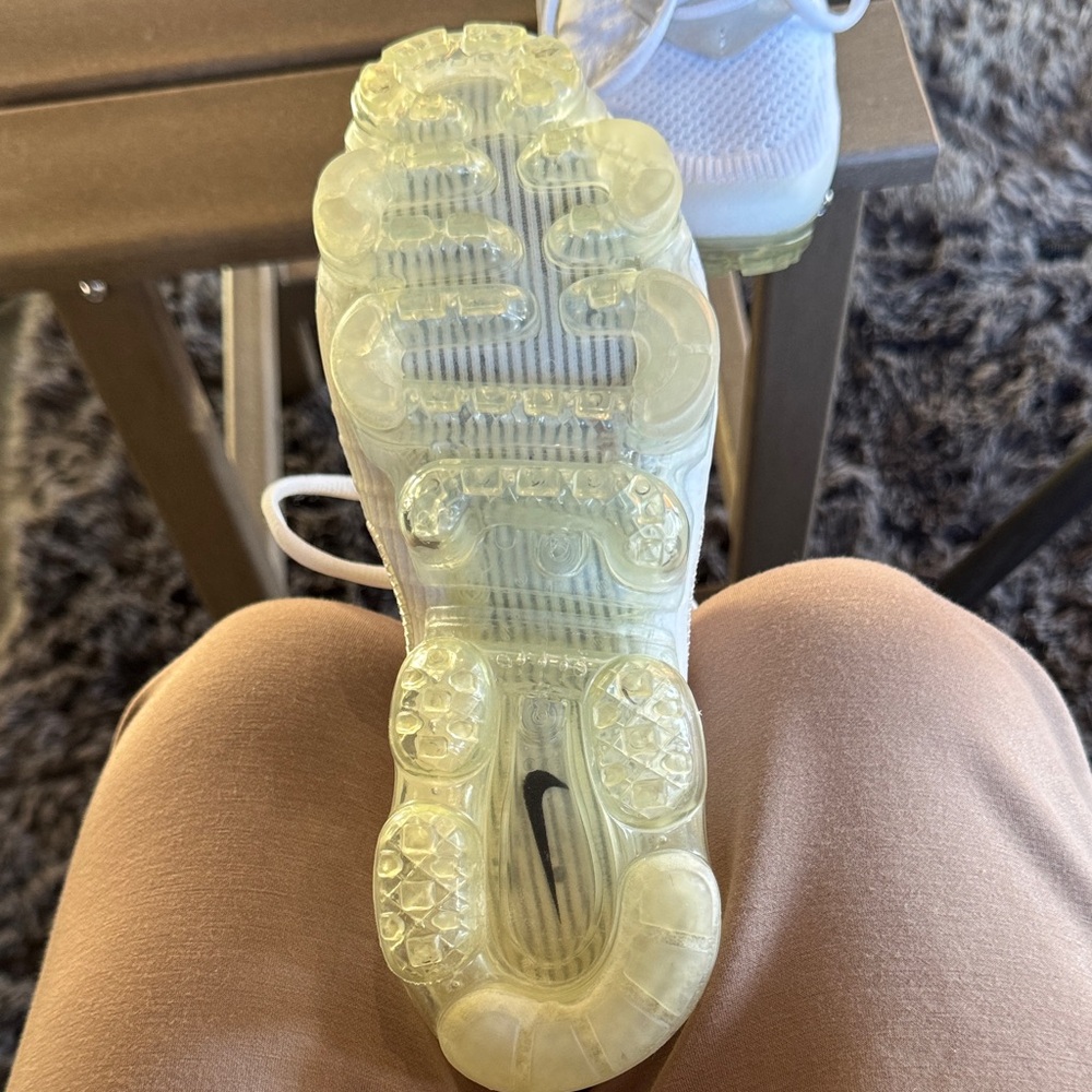 Nike White Air VaporMax with Translucent Soles - Picture 10 of 11